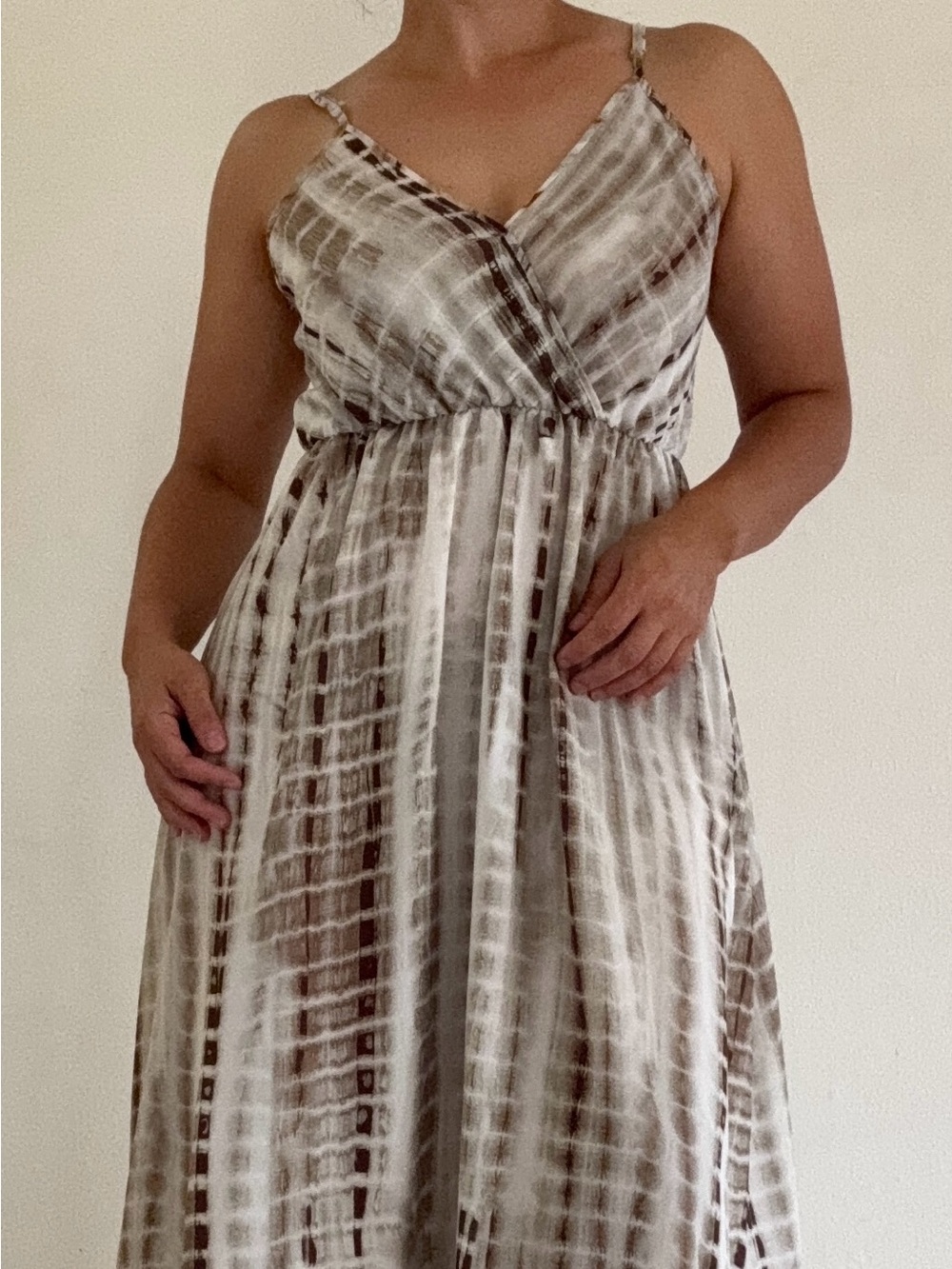 Boho Tie-Dye Maxi Skirt in Taupe and White